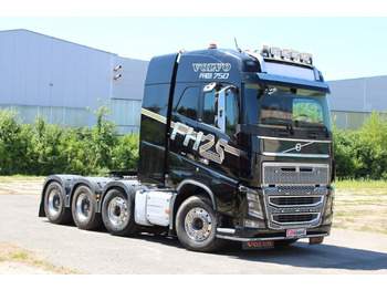 وحدة جر VOLVO FH16 750