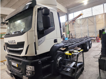 شاحنات مسطحة IVECO Stralis