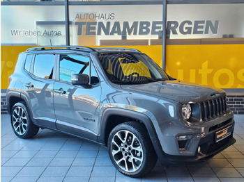 سيارة دفع رباعي JEEP