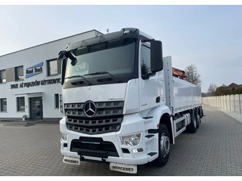 شاحنات مسطحة MERCEDES-BENZ Arocs 2545