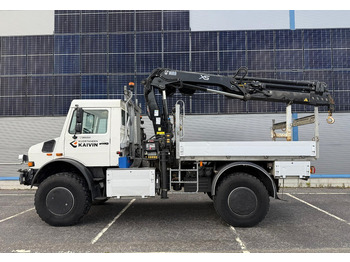 شاحنات مسطحة, شاحنة كرين Mercedes-BenzUnimog U5000 + Hiab 099 E-4: صورة 2