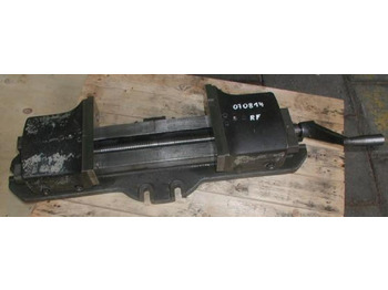 آلة تصنيع المعادن