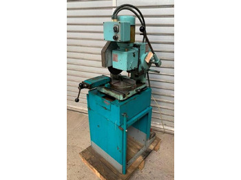 آلة تصنيع المعادن