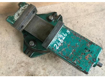 آلة تصنيع المعادن