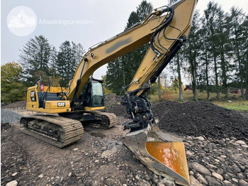 حفار زحاف CATERPILLAR 323