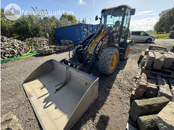 اللودر بعجل JCB 409
