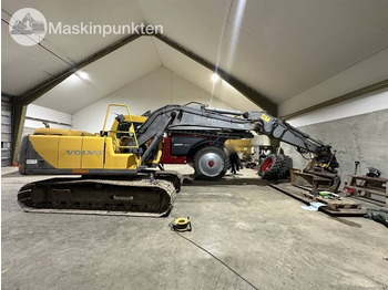 حفار زحاف VOLVO EC140