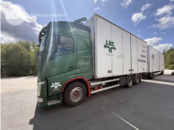 شاحنة مقفلة VOLVO FH