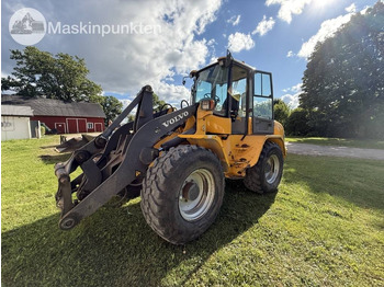 اللودر بعجل VOLVO L40B