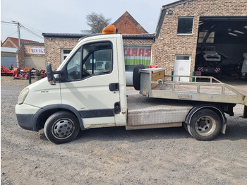 شاحنة جرار صغيرة IVECO Daily 35c18
