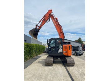 حفار زحاف HITACHI ZX135