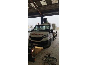 منصة تلسكوبية محمولة على شاحنة IVECO Daily