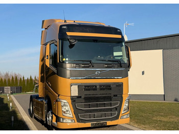 وحدة جر VOLVO FH 460