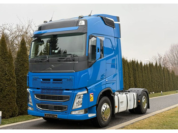 وحدة جر VOLVO FH 500