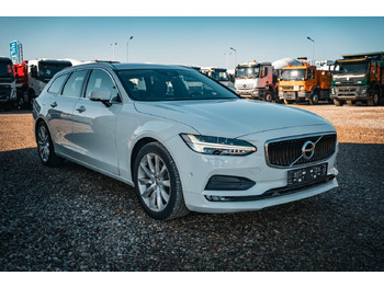 سيارة VOLVO