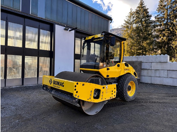 مدحلة BOMAG