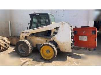 شيول صغير BOBCAT S220