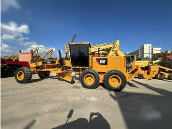 ممهدة CATERPILLAR 140K
