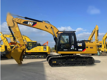 حفار زحاف CATERPILLAR 320D