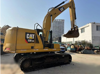 حفار زحاف CATERPILLAR 320GC