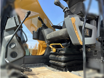 حفار زحاف CATERPILLAR 323: صورة 5