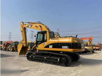 حفار زحاف CATERPILLAR 325CL