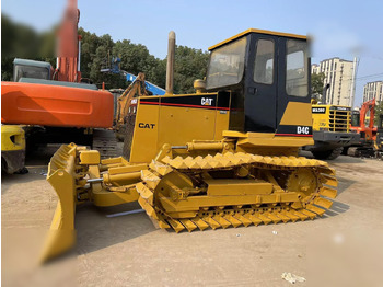 جرافة CATERPILLAR D4C