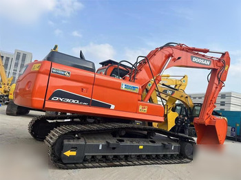حفار زحاف DOOSAN DX300LC-9C