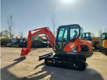 حفار زحاف DOOSAN DX60-9C