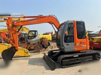 حفار زحاف HITACHI ZX75