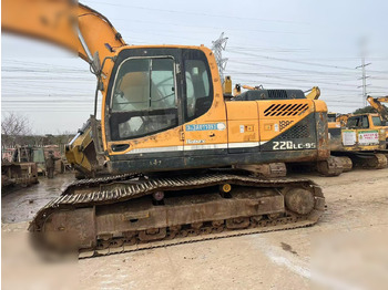 حفار زحاف HYUNDAI ROBEX 220 LC-9S: صورة 5