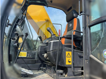 حفار زحاف JCB JS220 LC: صورة 5