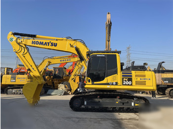 حفار زحاف KOMATSU PC200-8