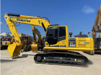 حفار زحاف KOMATSU PC200-8