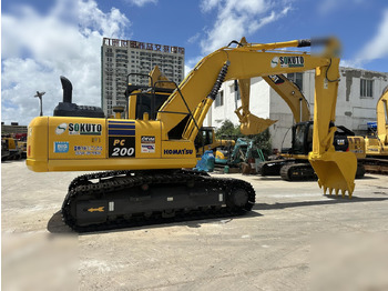 حفار زحاف KOMATSU PC200-8