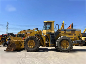 اللودر بعجل KOMATSU WA600-3