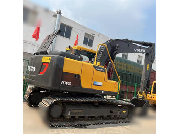 حفار زحاف VOLVO EC140DL