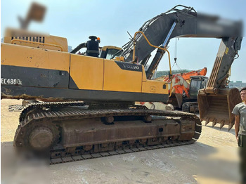 حفار زحاف VOLVO EC480DL
