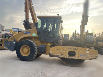 مدحلة ضاغطة XCMG XS143J
