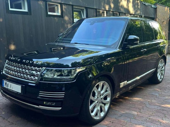 سيارة دفع رباعي LAND ROVER