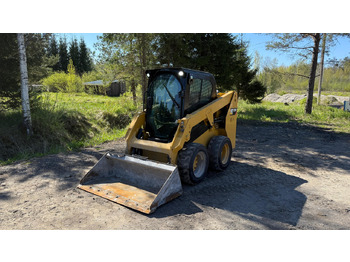 شيول صغير CATERPILLAR 226D