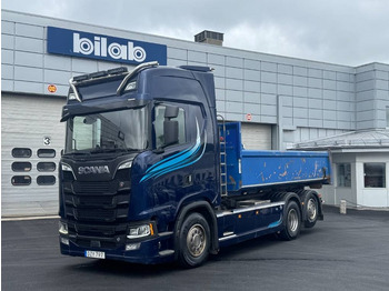 شاحنة ذات خطاف SCANIA S 580