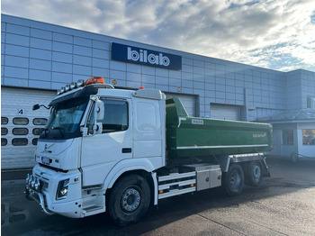 شاحنة قلاب VOLVO FM