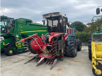 حصادة الأعلاف MENGELE