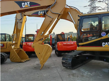 حفار زحاف CATERPILLAR 320B
