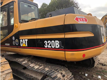 حفار زحاف CATERPILLAR 320B