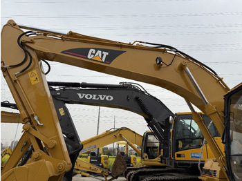 حفار زحاف CATERPILLAR 320b [ Copy ]: صورة 3