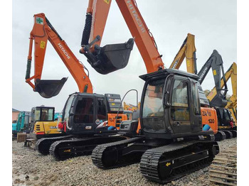 حفار زحاف HITACHI ZX120