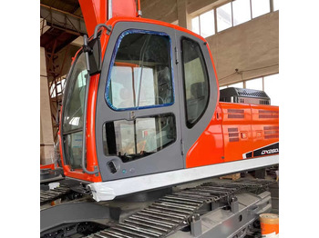 حفار زحاف DOOSAN DX260