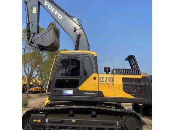 حفار زحاف VOLVO EC210